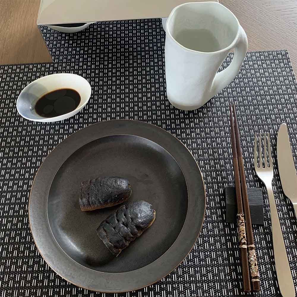 張敬軒外傭「遮遮」有外援 早餐升級煮「黑炭」料理 網友：以為麵包嚟

文章版權為新傳媒集團所擁有，原文請按： https://www.orientalsunday.hk/441095/?utm_campaign=OS_ContentCopy&utm_source=Web-inventory&utm_medium=Content-Copy_OS